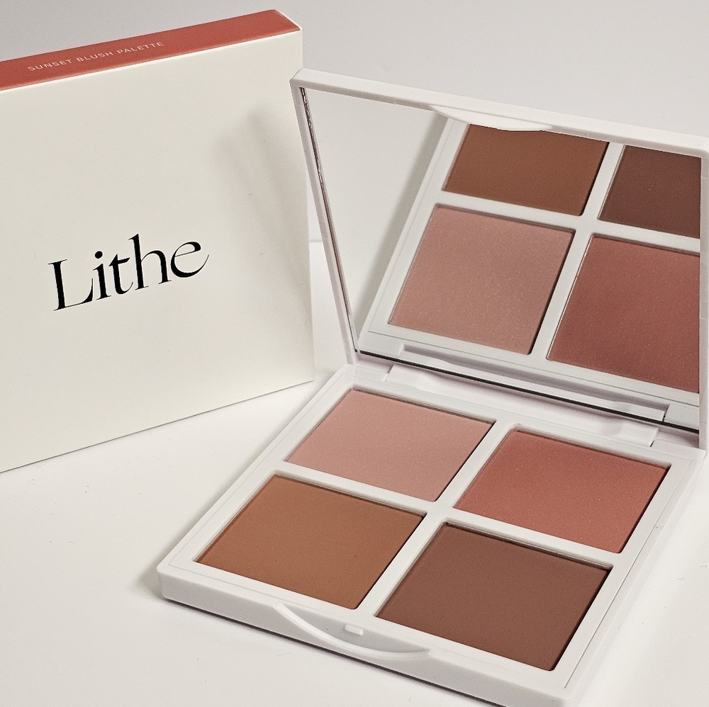 Lithe Sunset Blush Palette Quad matte finish new in box makeup cosmetics